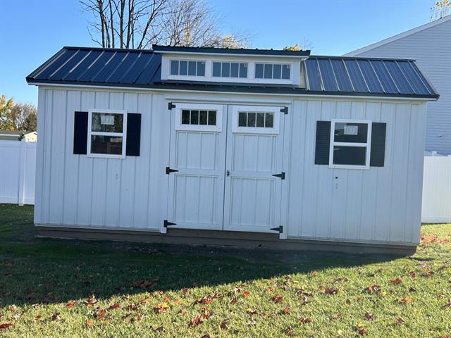 Builiding view twenty eight for 62 Thompson, Coldwater, MI. 49036