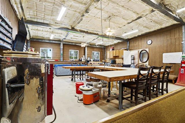 Builiding view forty six for 11475 Gorsline, Battle Creek, MI. 49014