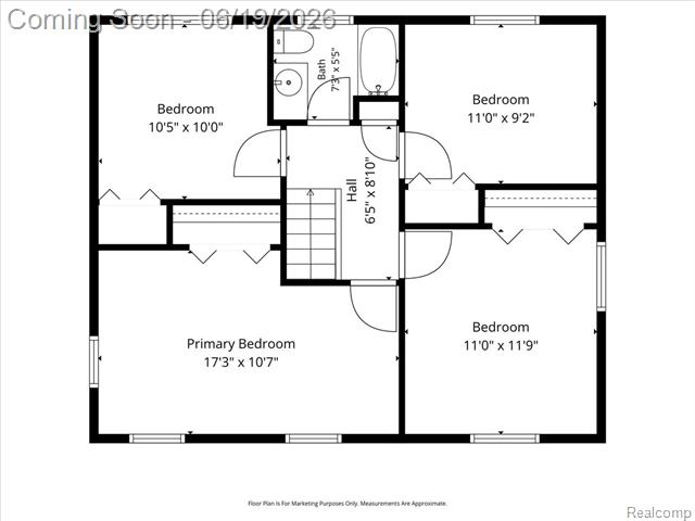 Builiding view forty for 665 Langley, Clawson, MI. 48017