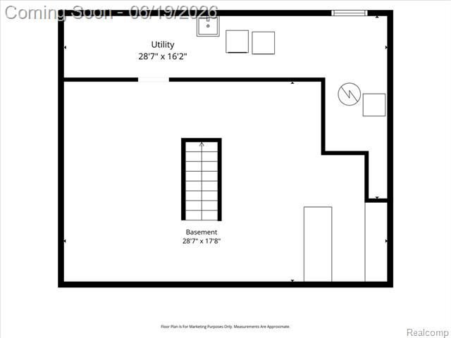 Builiding view thirty eight for 665 Langley, Clawson, MI. 48017