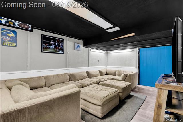 Builiding view twenty five for 665 Langley, Clawson, MI. 48017