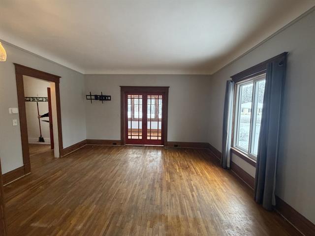 Builiding view eight for 211 Western, Allegan, MI. 49010