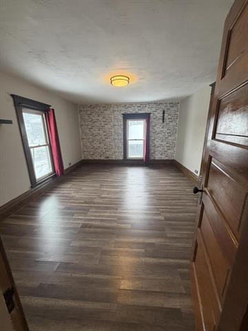 Builiding view thirty three for 211 Western, Allegan, MI. 49010