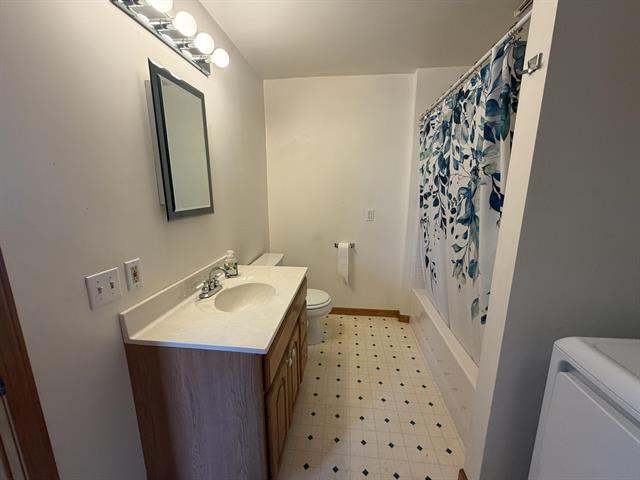 Builiding view twenty for 211 Western, Allegan, MI. 49010