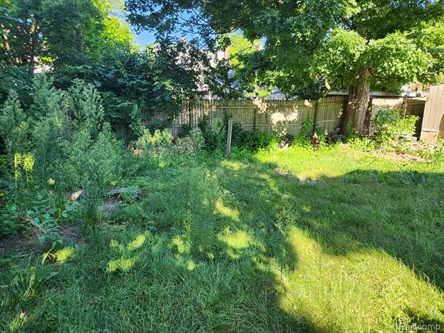 Builiding view thirty nine for 315 Mcomber, Dowagiac, MI. 49047