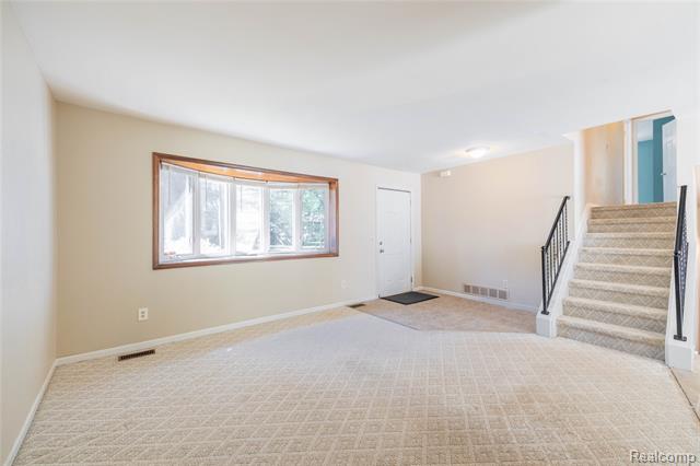 Builiding view four for 569 Hendrickson, Clawson, MI. 48017