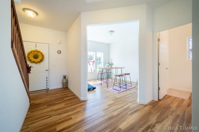 Builiding view five for 597 Trumpeter Bay, Benton Harbor, MI. 49022