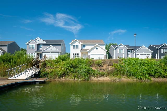 Builiding view forty one for 597 Trumpeter Bay, Benton Harbor, MI. 49022