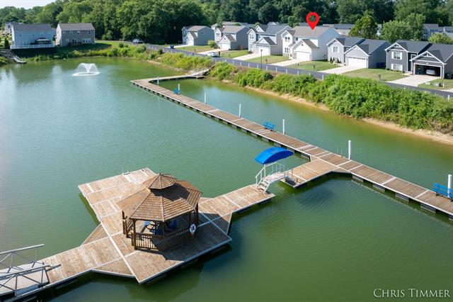 Builiding view forty seven for 597 Trumpeter Bay, Benton Harbor, MI. 49022