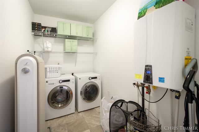 Builiding view twenty nine for 597 Trumpeter Bay, Benton Harbor, MI. 49022