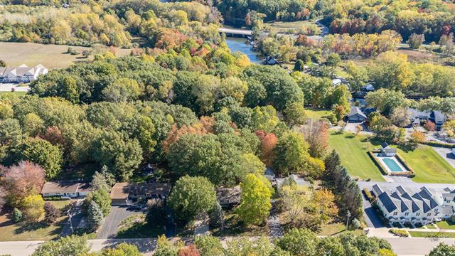Builiding view eighteen for 608 Kentucky, South Haven, MI. 49090