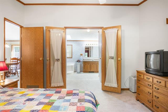 Builiding view forty three for 608 Kentucky, South Haven, MI. 49090