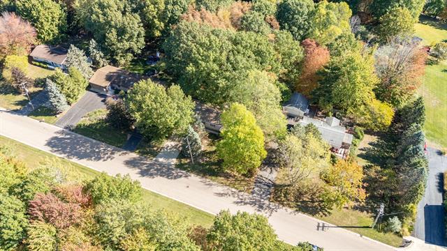 Builiding view seventeen for 608 Kentucky, South Haven, MI. 49090