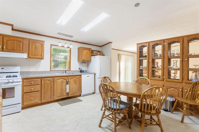 Builiding view thirty three for 608 Kentucky, South Haven, MI. 49090