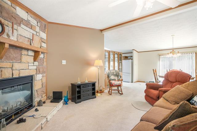 Builiding view twenty four for 608 Kentucky, South Haven, MI. 49090