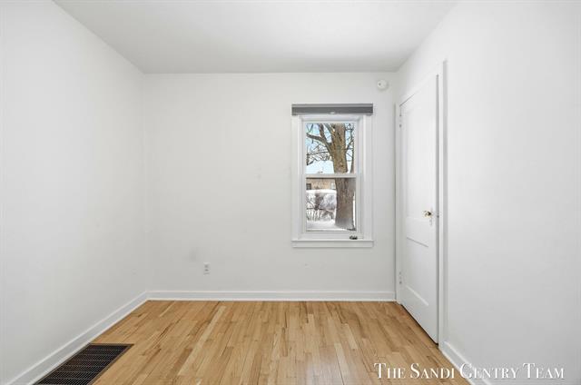 Builiding view thirteen for 803 Griffin St, Grand Haven, MI. 49417