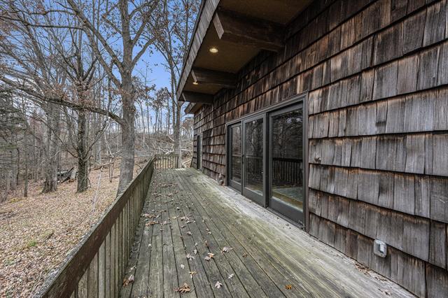 Builiding view eighteen for 22485 Clear Lake, Battle Creek, MI. 49014