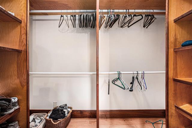 Builiding view nine for 22485 Clear Lake, Battle Creek, MI. 49014