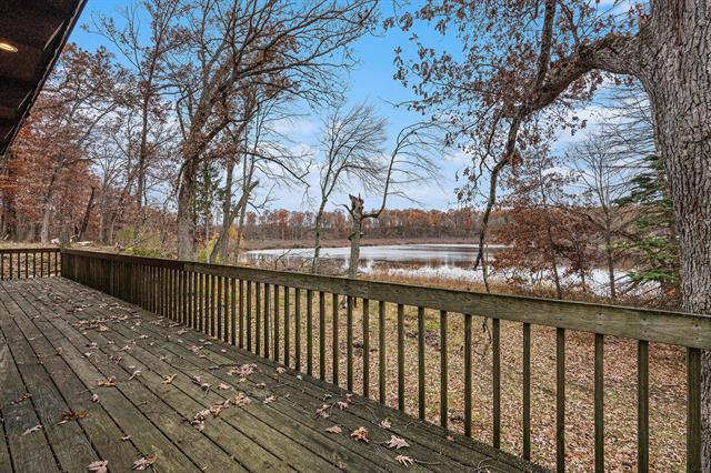 Builiding view seventeen for 22485 Clear Lake, Battle Creek, MI. 49014