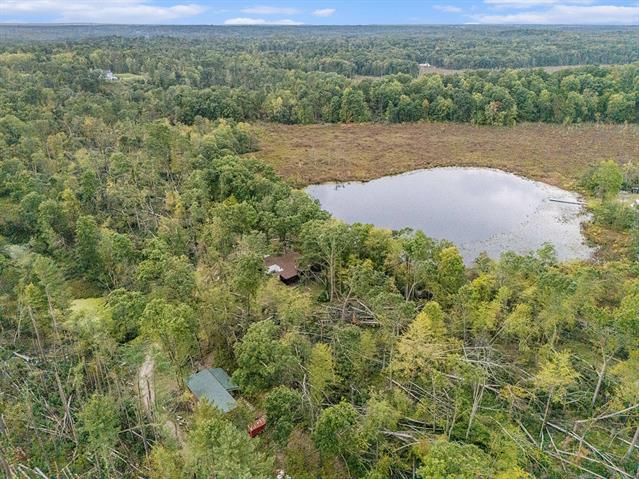 Builiding view thirty eight for 22485 Clear Lake, Battle Creek, MI. 49014