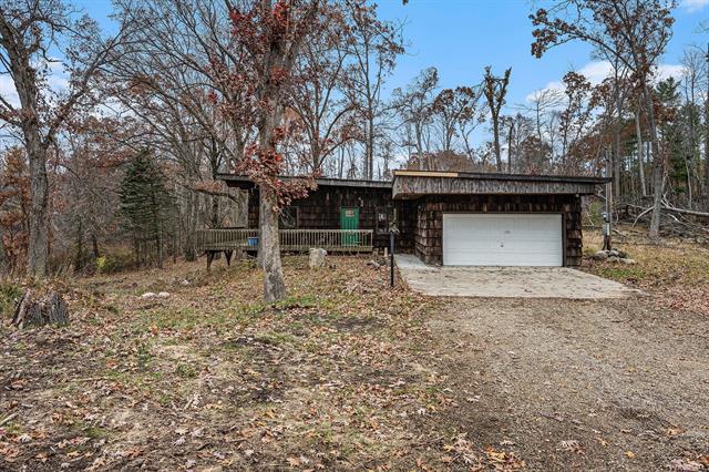 Builiding view twenty two for 22485 Clear Lake, Battle Creek, MI. 49014