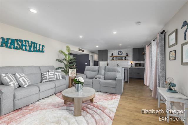 Builiding view thirty two for 3899 Chester, Hudsonville, MI. 49426