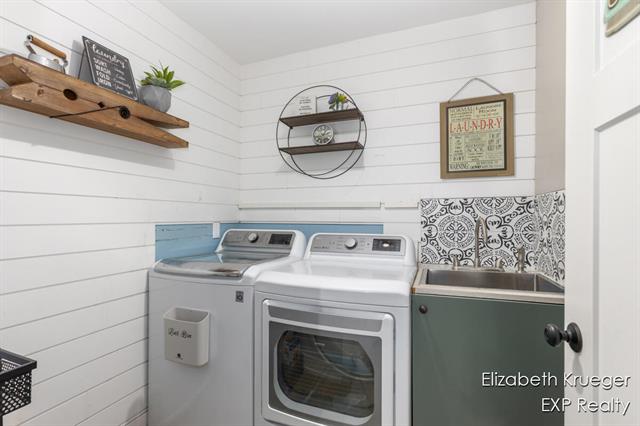 Builiding view twenty five for 3899 Chester, Hudsonville, MI. 49426