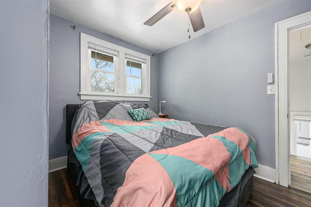 Builiding view fourteen for 926 Washburn, Kalamazoo, MI. 49048