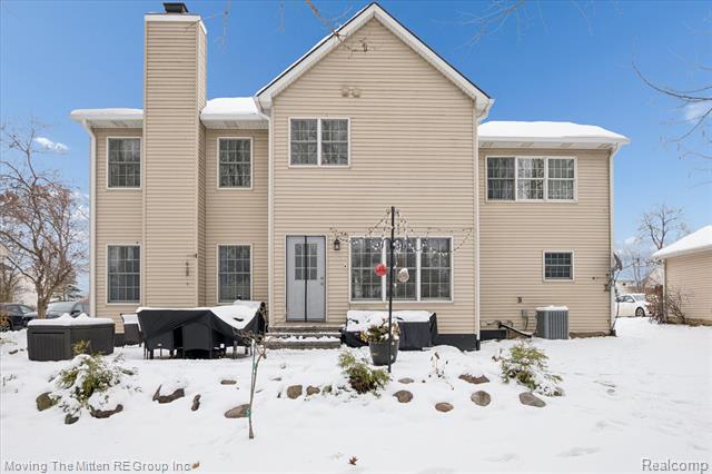 Builiding view forty seven for 1089 Gallop, South Lyon, MI. 48178