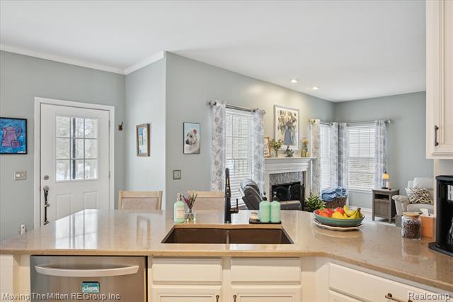 Builiding view fourteen for 1089 Gallop, South Lyon, MI. 48178