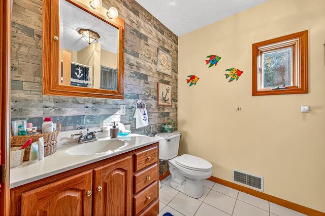 Builiding view thirty three for 4735 Bard, Whitehall, MI. 49461