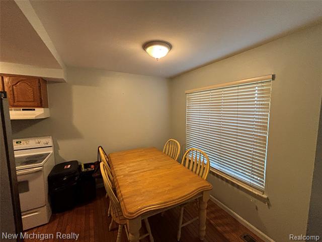Builiding view eleven for 16974 Kingsbrooke Dr, Clinton Township, MI. 48038