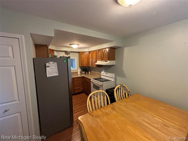 Builiding view twelve for 16974 Kingsbrooke Dr, Clinton Township, MI. 48038
