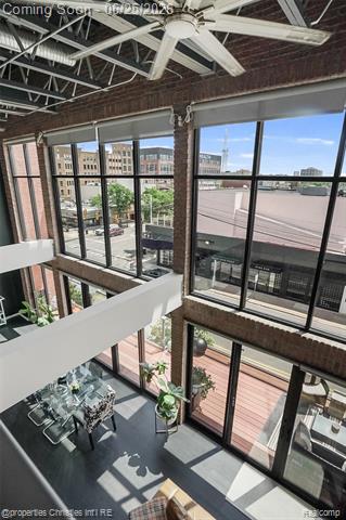 Builiding view fifty two for 111 Main Street, Royal Oak, MI. 48067