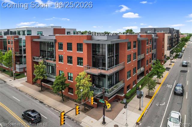 Builiding view sixty two for 111 Main Street, Royal Oak, MI. 48067