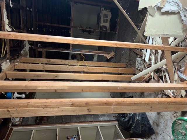 Builiding view seven for 10328 Crocuslawn, Detroit, MI. 48204