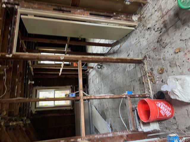 Builiding view six for 10328 Crocuslawn, Detroit, MI. 48204