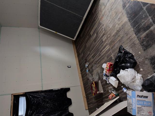 Builiding view ten for 10328 Crocuslawn, Detroit, MI. 48204