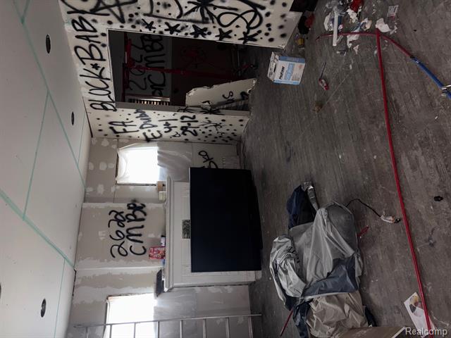 Builiding view two for 10328 Crocuslawn, Detroit, MI. 48204