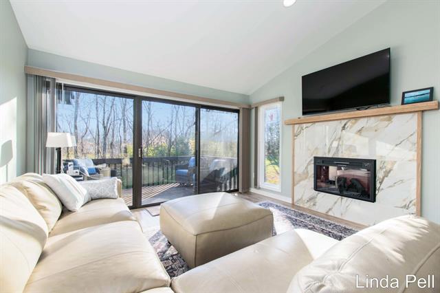 Builiding view nine for 3444 Eagle Ridge, Grand Rapids, MI. 49525