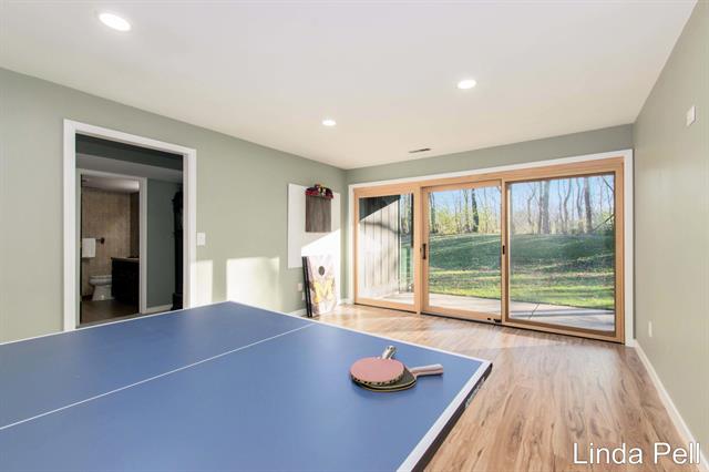 Builiding view seventeen for 3444 Eagle Ridge, Grand Rapids, MI. 49525