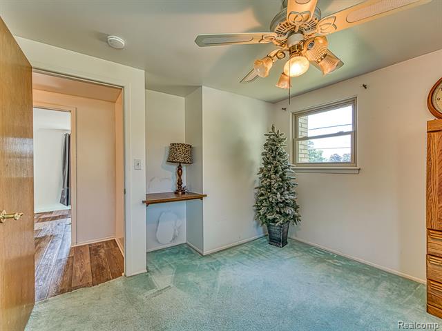 Builiding view twenty two for 305 Cranbrook Blvd, Monroe, MI. 48162