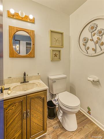 Builiding view twenty for 305 Cranbrook Blvd, Monroe, MI. 48162