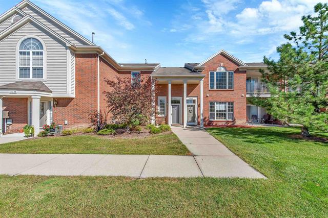 front view for 51641 Hale Ln, New Baltimore, Mi. 48051