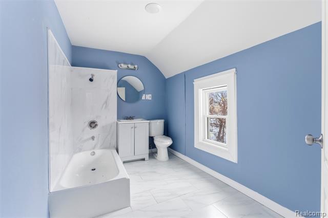 Builiding view nine for 5462 Parker, Detroit, MI. 48213