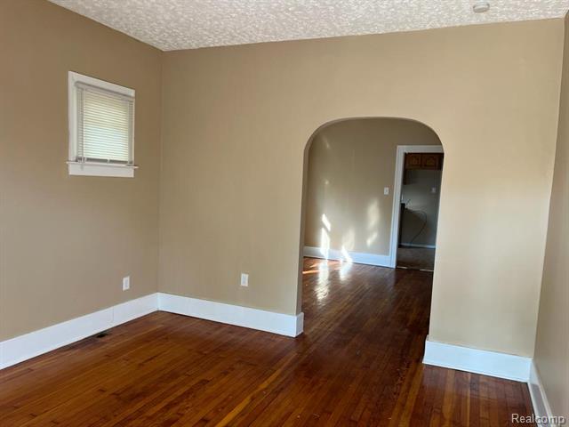 Builiding view six for 9694 Otsego, Detroit, MI. 48204