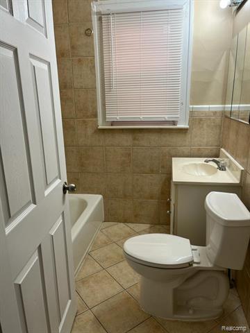 Builiding view three for 9694 Otsego, Detroit, MI. 48204