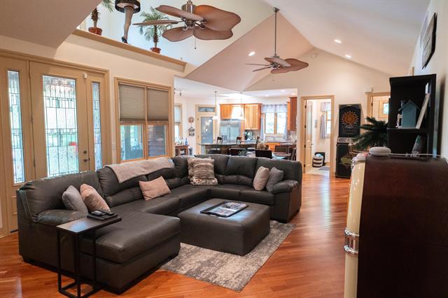 Builiding view thirteen for 18774 Old Field, New Buffalo, MI. 49117