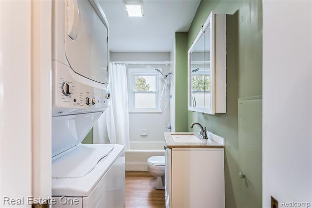 Builiding view forty four for 4141 Van Amberg Fl 1, Brighton, MI. 48114