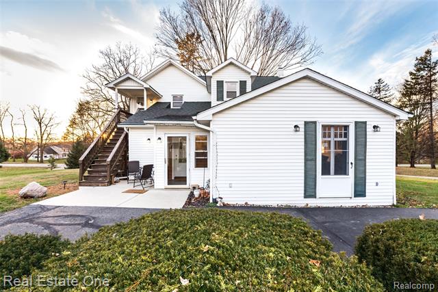 Builiding view nine for 4141 Van Amberg Fl 1, Brighton, MI. 48114